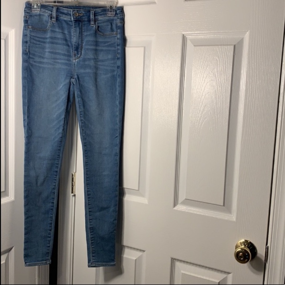 American eagle jeans, size 2 regular, high rise, jegging Open to offers!